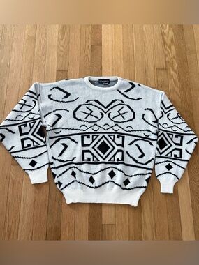 True Vintage 70s Playboy Sweater Mens L Acrylic Knit Pullover Made In USA White